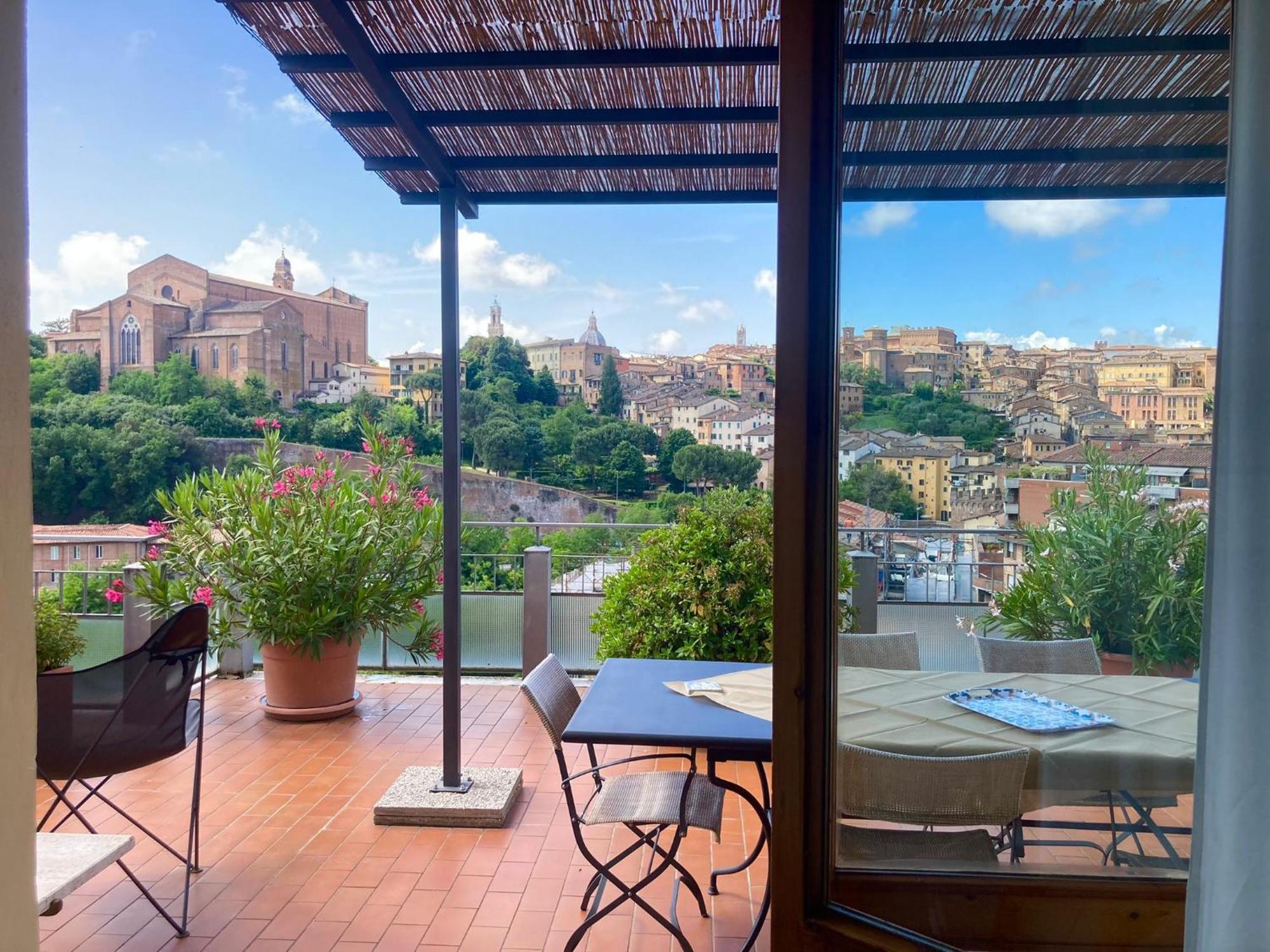 Apartamento Attico San Francesco Siena Exterior foto
